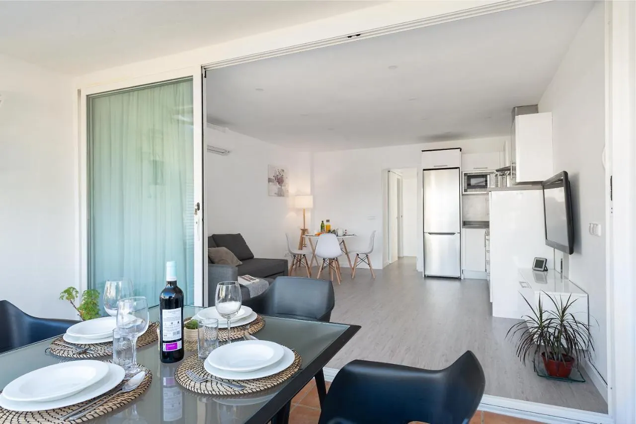 Bonito Y Relajante Apartamento En Puerto Alcudia contacts